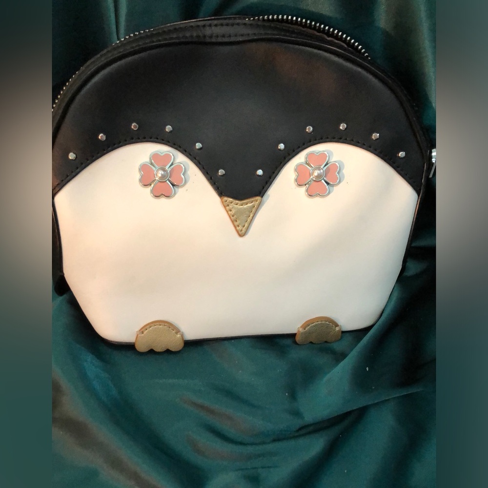 Kate Spade Penguin 🐧 With FEET RARE Women's Bag